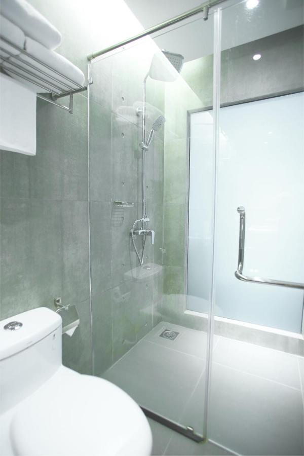 Fives Hotel Dnp Τζόχορ Μπάχρου Εξωτερικό φωτογραφία